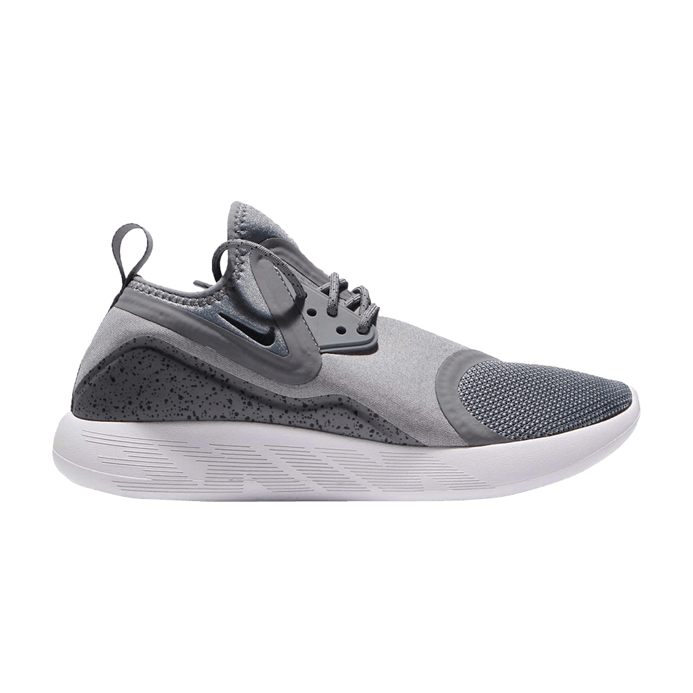 wmns-lunarcharge-essential-wolf-grey-923620-002
