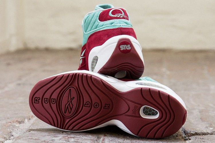 Кроссовки Sneakersnstuff x Reebok Question Mid 'A Shoe about Nothing'