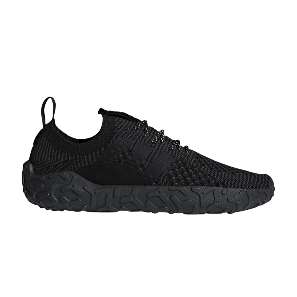 Krossovki-Adidas-F-22-Primeknit-Triple-Black