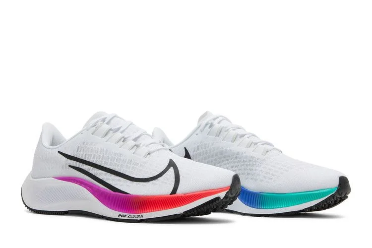 Krossovki-Nike-Wmns-Air-Zoom-Pegasus-37-White-Multi-Color-7