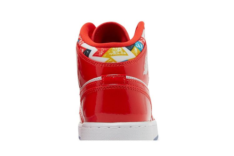air-jordan-1-mid-se-gs-barcelona-sweater-dc7248-600_06