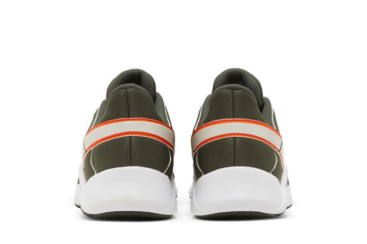 Кроссовки Nike Legend Essential 2 'Cargo Khaki Safety Orange'