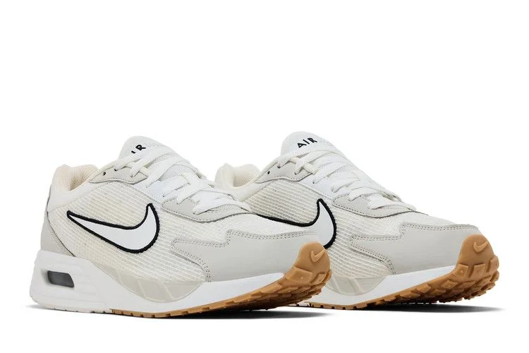 Krossovki-Nike-Air-Max-Solo-Summit-White-Light-Bone-7