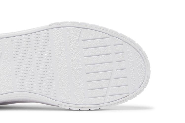 wmns-cali-star-white-380176-01_04