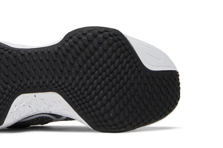 Кроссовки Nike Wmns ZoomX Invincible Run Flyknit 'White Black'