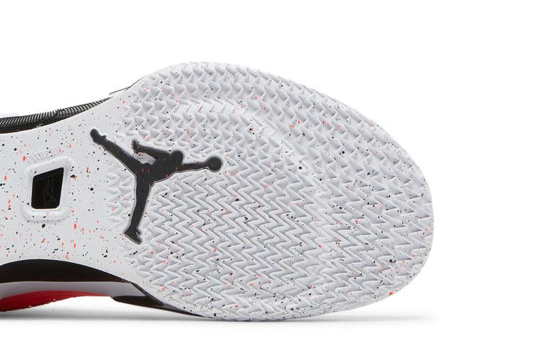air-jordan-36-low-infrared-dh0833-660_04