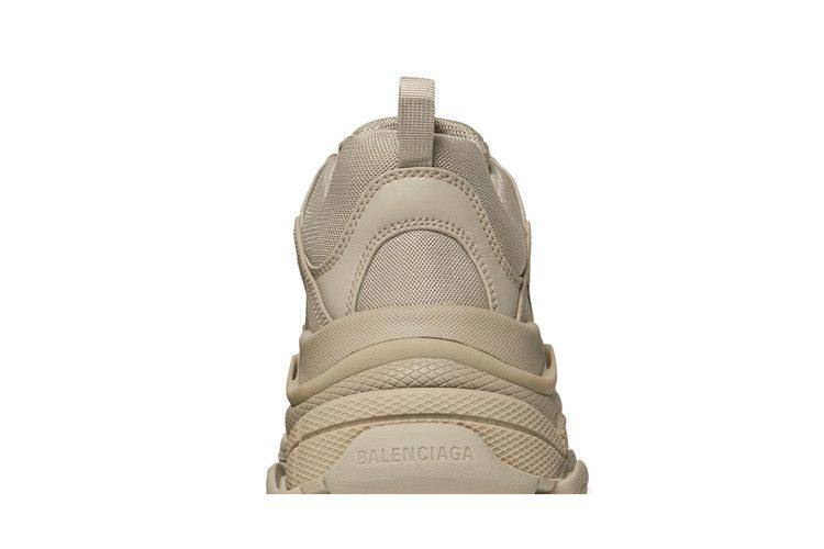 Кроссовки Balenciaga Triple S Sneaker 'Beige'