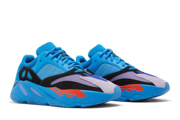 yeezy-boost-700-hi-res-blue-ho6674_07