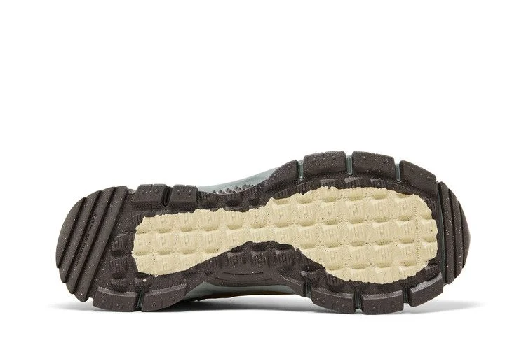 Кроссовки Nike Zoom Vomero 5 Roam 'Running Poets'