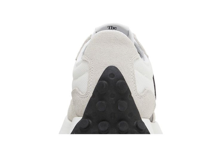 Кроссовки New Balance 327 'White Black'
