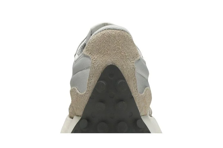 Krossovki-New-Balance-Wmns-327-Grey-Beige-6
