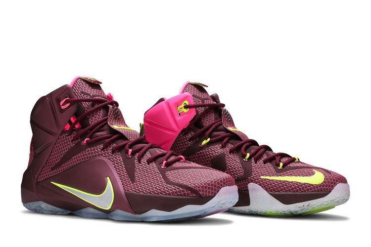 nike-lebron-12-double-helix-684593-607_07