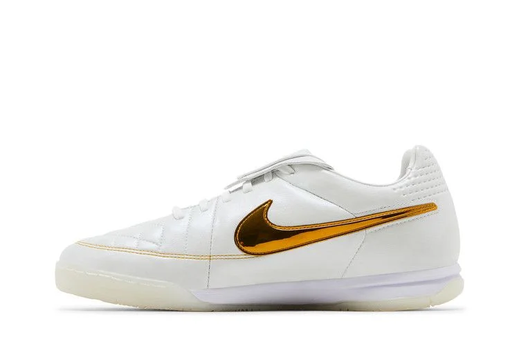 Кроссовки Ronaldinho x Nike Tiempo Legend 'Touch of Gold'