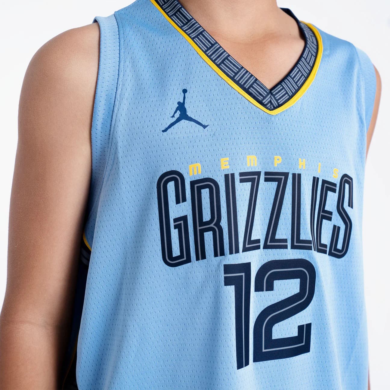 2022-23-Memphis-Grizzlies-Ja-Morant-12-Youth-Swingman-Statement-Edition-Blue-Jersey-6