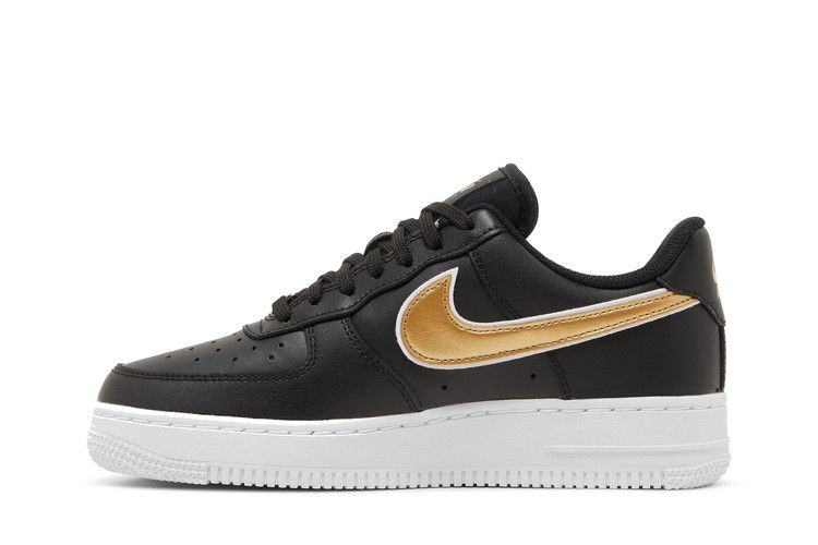 wmns-air-force-1-07-essential-black-metallic-gold-dd1523-001_02