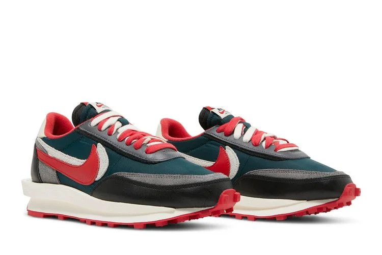 Krossovki-sacai-x-Undercover-x-Nike-LDWaffle-Midnight-Spruce-University-Red-7