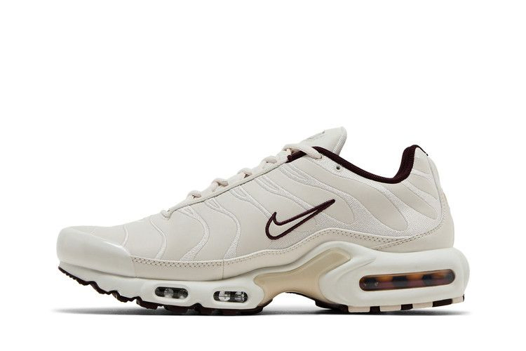 Кроссовки Nike Air Max Plus Premium 'Phantom Burgundy Crush'