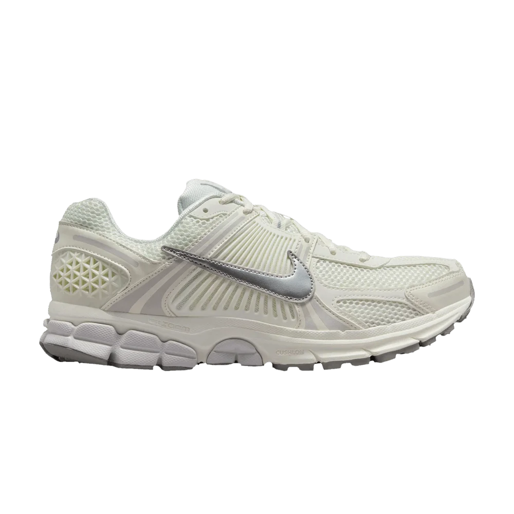 Krossovki-Nike-Air-Zoom-Vomero-5-Sail-Vast-Grey