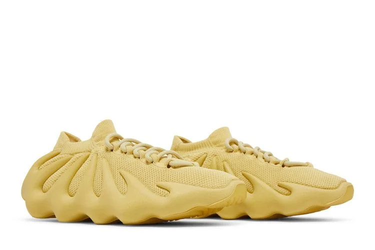 Krossovki-adidas-Yeezy-450-Sulfur-7