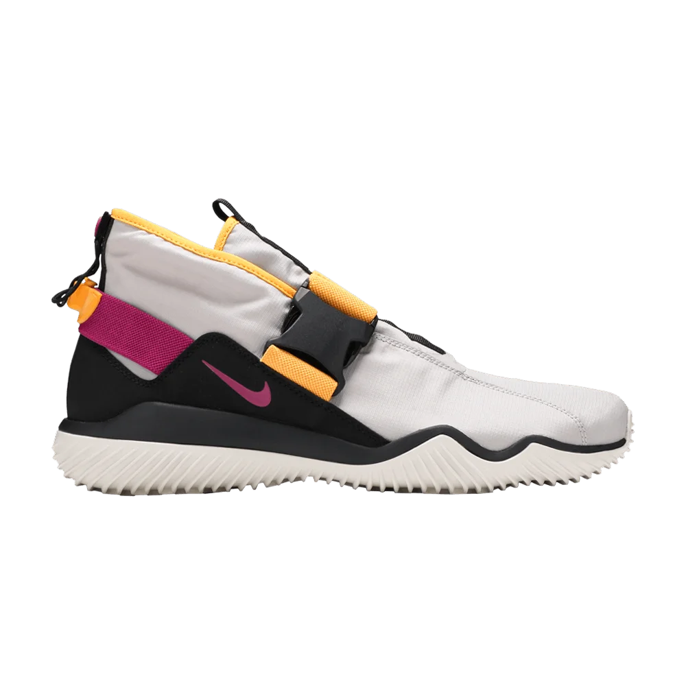 Krossovki-Nike-Komyuter-ESS