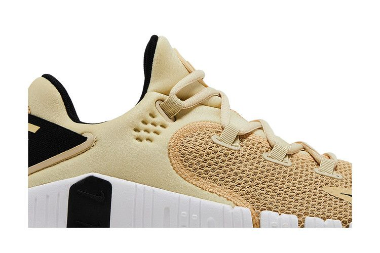 Кроссовки Nike Free Metcon 4 'Vegas Gold'