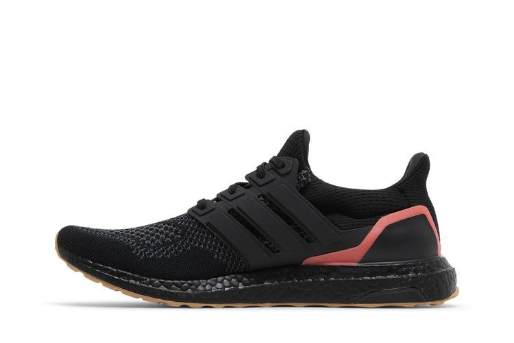 Кроссовки adidas UltraBoost 1.0 'Black Solar Red Gum'
