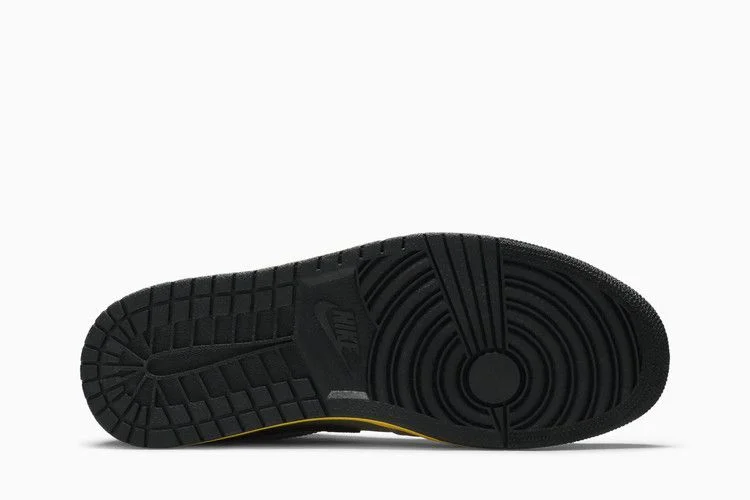 Krossovki-Air-Jordan-1-Low-Silver-Black-Yellow-3