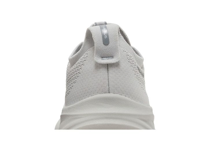 Кроссовки ASICS Wmns Gel Nimbus 26 'Concrete Pure Silver'