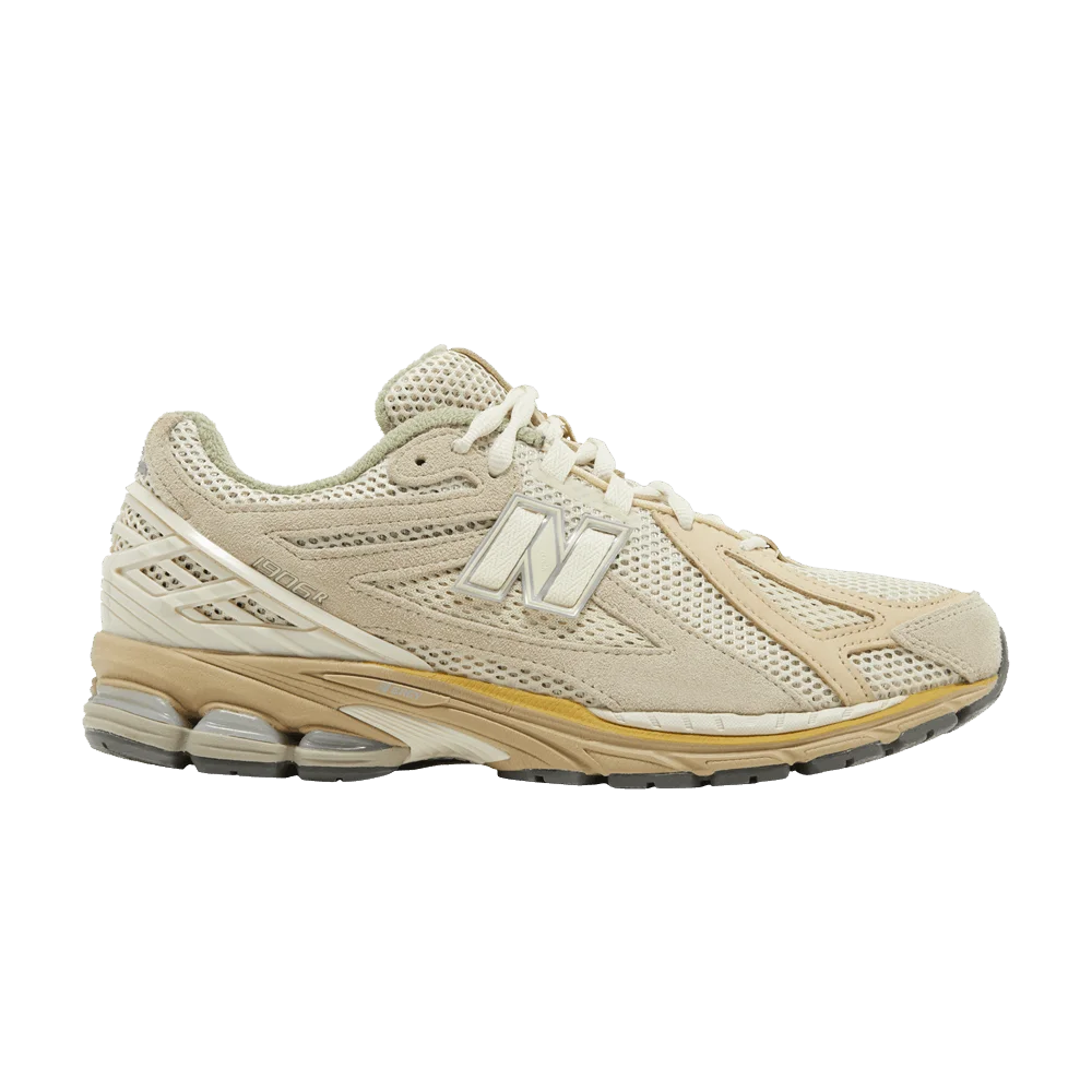 Krossovki-AURALEE-x-New-Balance-1906R-Bone-White