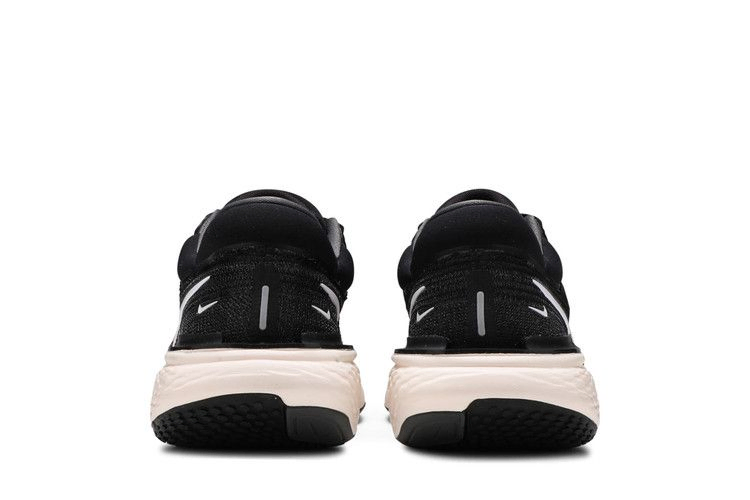Кроссовки Nike Wmns ZoomX Invincible Run Flyknit 'Black White'