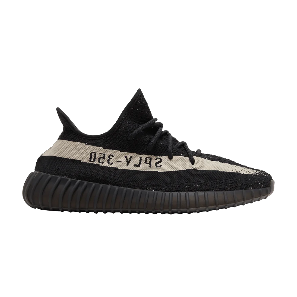 Krossovki-adidas-Yeezy-Boost-350-V2-Oreo