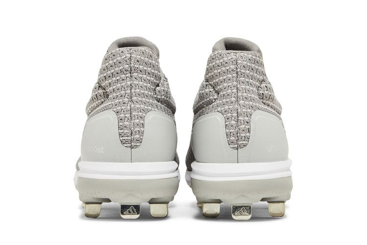 ultraboost-dna-5-0-cleat-grey-white-id9602_05