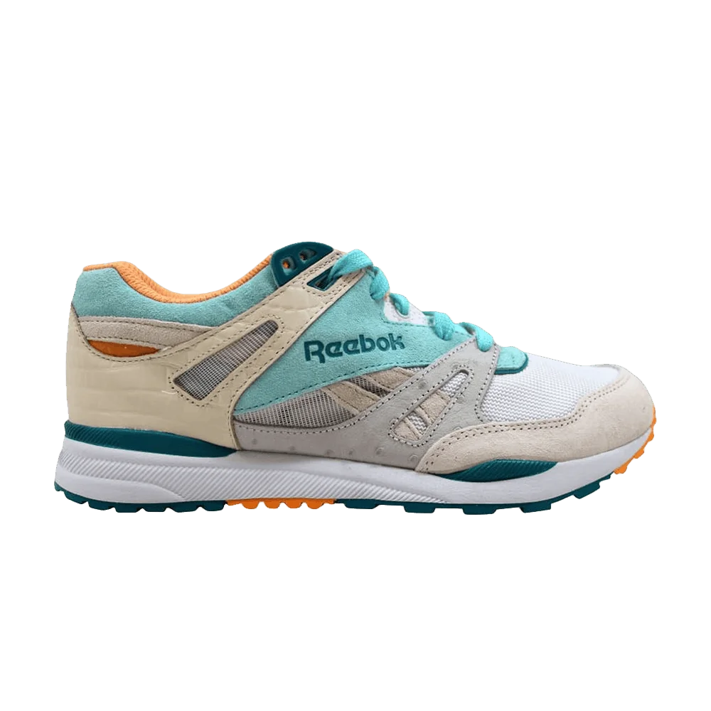 Krossovki-Packer-Shoes-x-Reebok-Ventilator-CNT-White-Blue