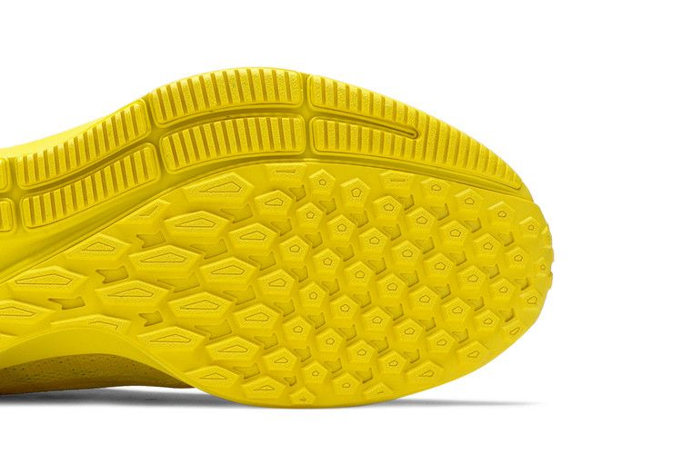 cody-hudson-x-air-zoom-pegasus-36-chrome-yellow-ci1723-700_04