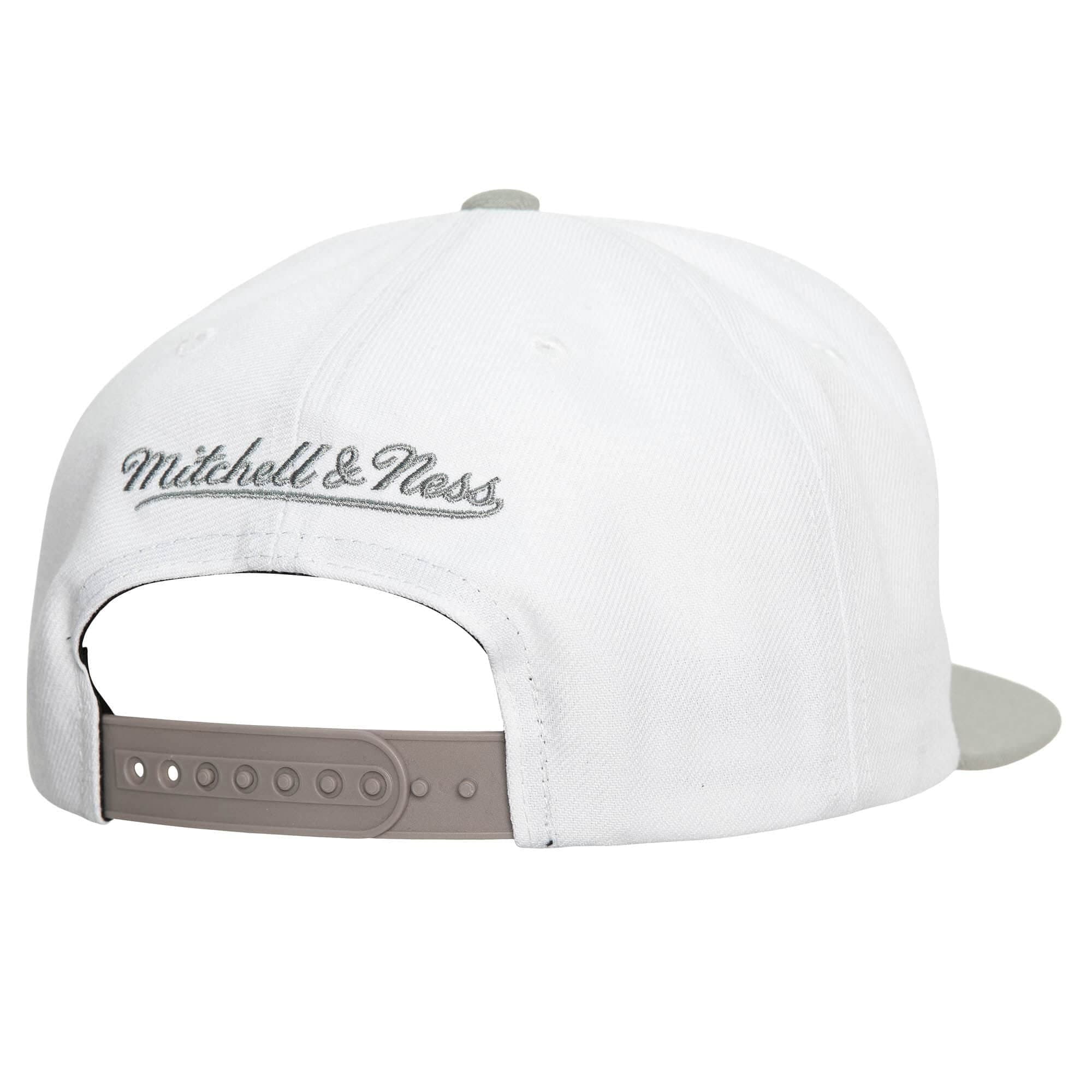 Mitchell-Ness-Cool-Gray-7-Snapback-Boston-Celtics-Hat-1