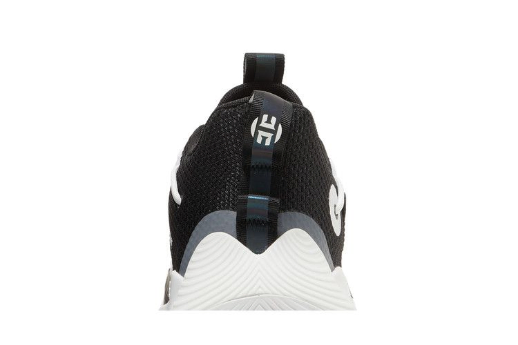 harden-stepback-3-black-white-gy8630_06