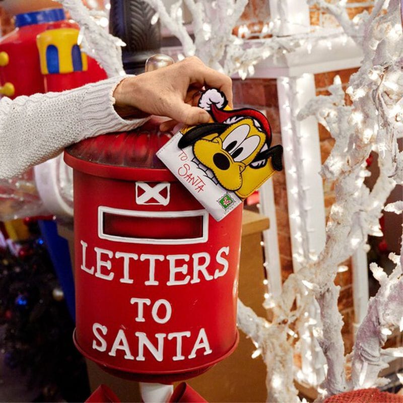 Pluto-Santa-Letter-Zip-Around-Wallet-2