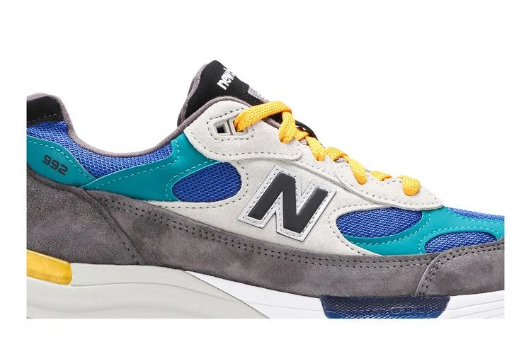 Krossovki-New-Balance-992-Made-in-USA-Colorblock-1
