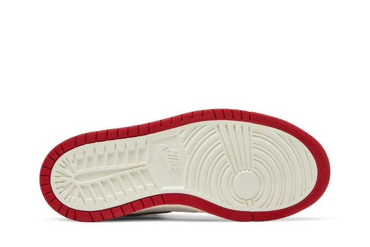 Кроссовки Wmns Air Jordan 1 High Zoom Comfort 'Chicago Bulls'