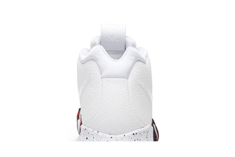 Кроссовки Nike Kyrie 4 'NCAA Tournament'