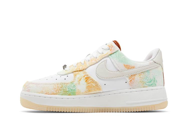 wmns-air-force-1-07-lx-pastel-paisley-fj7739-101_02