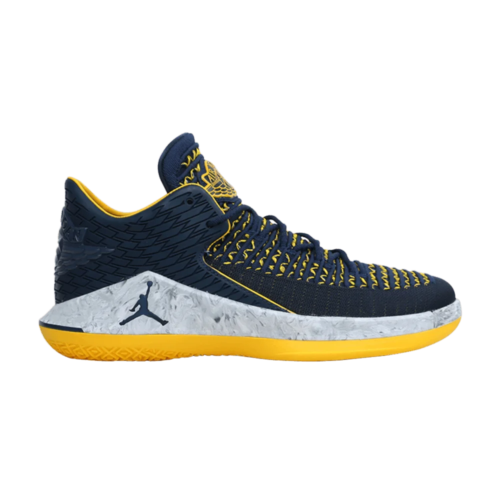 Krossovki-Air-Jordan-32-Low-PF-Michigan-Wolverines