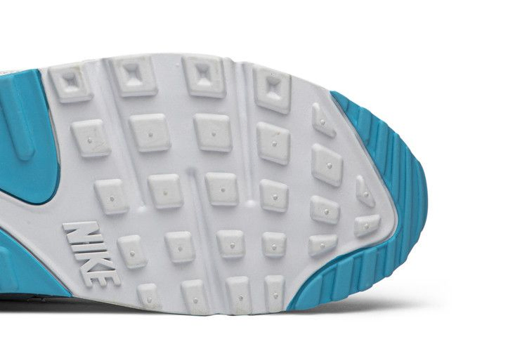 undefeated-x-air-max-90-cj7197-102_04