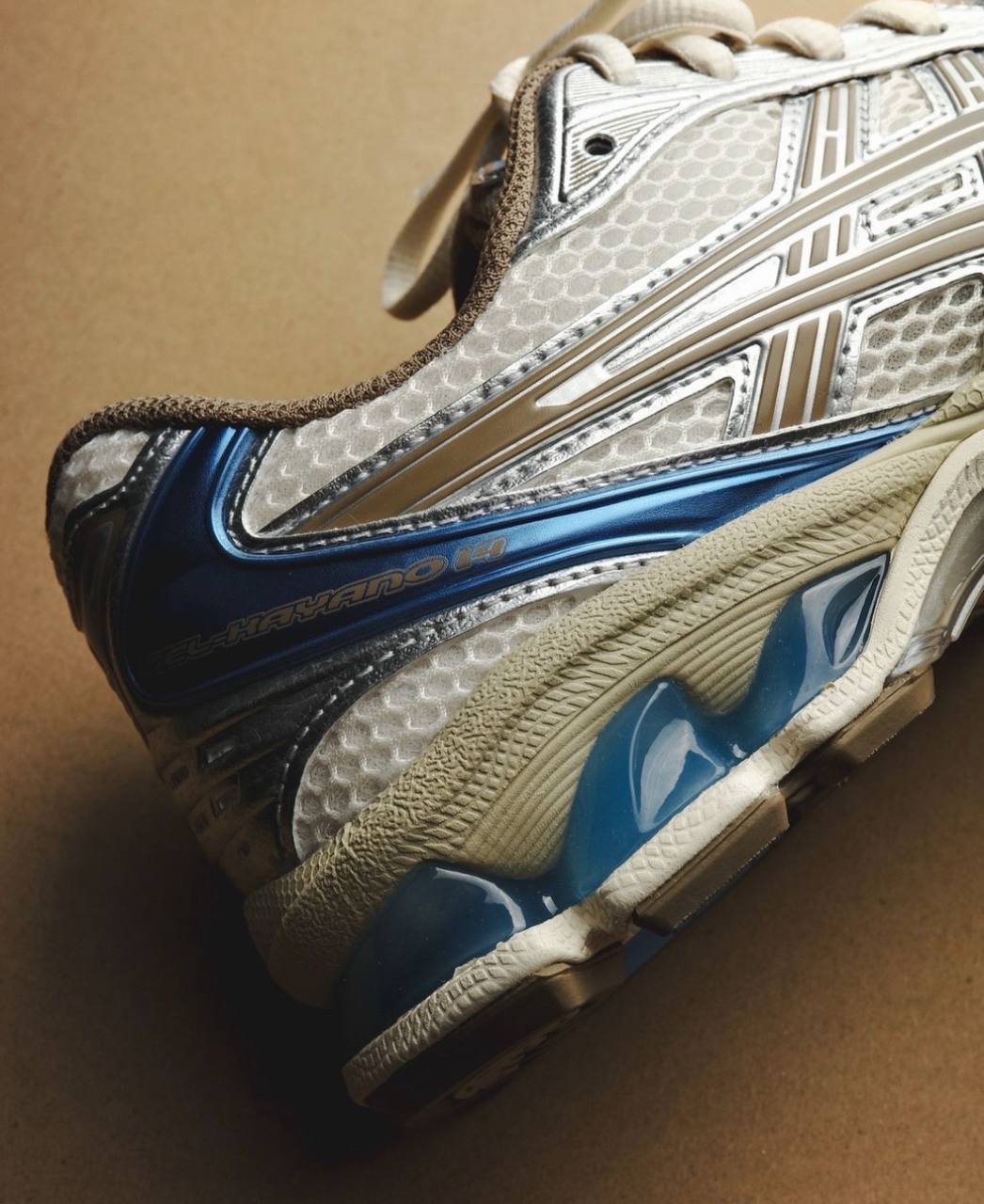 Кроссовки Wmns Asics Gel Kayano 14 Cream Pepper