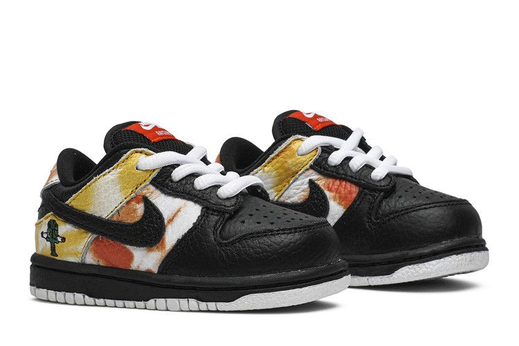 dunk-sb-low-td-tie-dye-raygun-black-cj1396-001_07