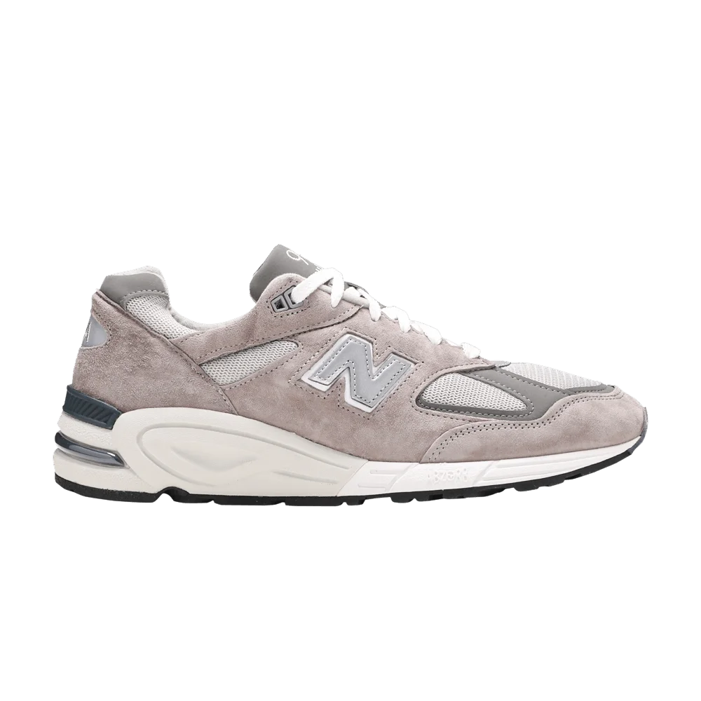 Krossovki-Kith-x-New-Balance-990v2-Made-in-USA-Classics-Collection
