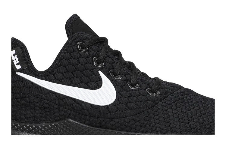 lebron-witness-3-black-white-ao4433-001_01