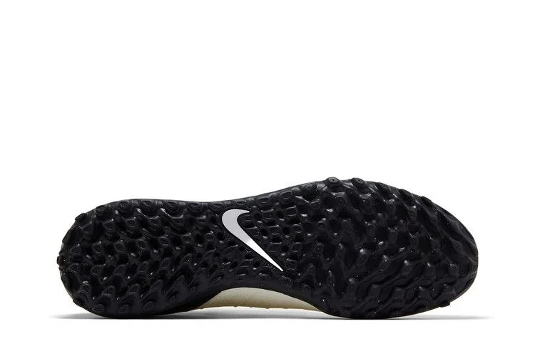 Krossovki-Nike-Phantom-GX-2-Pro-TF-Mad-Ready-Pack-3