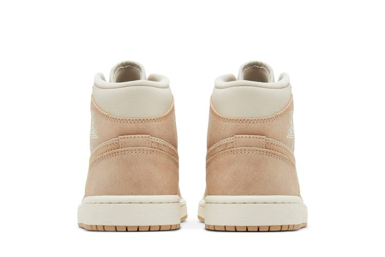 Кроссовки Wmns Air Jordan 1 Mid SE 'Legend Light Brown'