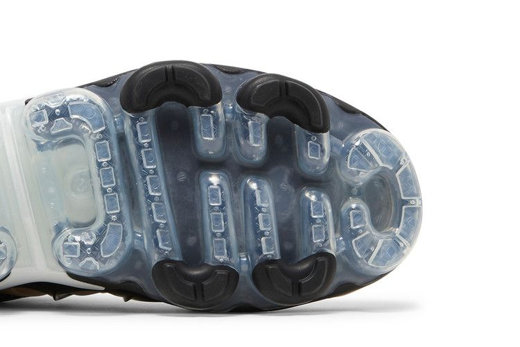 Кроссовки Nike Air VaporMax Plus 'Rattan'